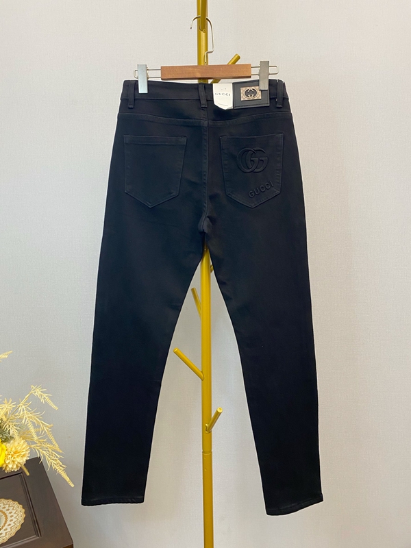 ブランドジーンズ側面デザイン